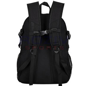 Sac à dos de football unisexe personnalisé de grande taille avec plusieurs compartiments et poches en polyester, idéal pour le sport et les voyages - Product Image 4