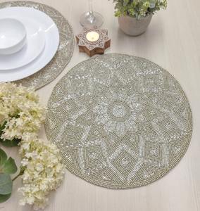 Posavasos y Manteles Individuales Bordados con Cuentas de Flores, Hechos a Mano, de Lujo y Ecológicos, para Uso en el Hogar y Bodas - Product Image 1