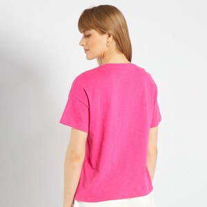 T-shirts pour femmes à col rond à prix de gros T-shirts pour femmes en coton et fibre de polyester unis avec logo personnalisé - Product Image 5