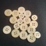 Botones de hueso de búfalo hechos con huesos de animales naturales para industrias de confección - Product Image 4