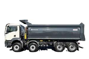 Camion benne basculante 8x4 robuste 2024 avec caisse en acier haute résistance pour le transport de marchandises, la construction et l'exploitation minière, sans accident - Product Image 4