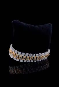 Personalizado Iced Out Rapper Style Movimiento de cuarzo de lujo Reloj de banda plateada Caja de acero Nuevo Regalo de Cumpleaños de moda - Product Image 3