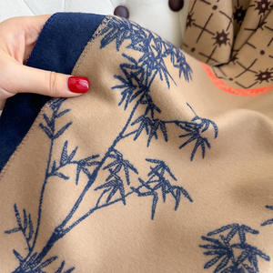 ผ้าพันคอผ้าพันคอผู้หญิงแบบย้อนยุคสไตล์วินเทจผ้าไม้ไผ่มีพู่ประดับด้วยวัสดุโพลีเอสเตอร์สำหรับฤดูใบไม้ร่วงฤดูหนาว - Product Image 2