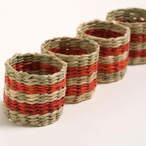 Anneaux de serviette en jonc de mer de qualité supérieure en gros anneau de raphia de paille rouge pour les décorations de table de serviettes de dîner - Product Image 3