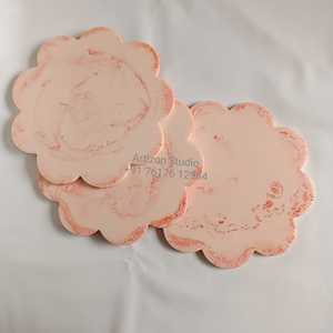Planche à fromage en résine Aqua Swirl rose faite à la main Plateau de charcuterie de luxe Passe au lave-vaisselle pour les hôtels et les fêtes - Product Image 4