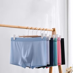 2025 nuevos Calzoncillos bóxer de tiro medio para hombre 95% algodón sin costuras transpirable antibacteriano estampado diseño liso de punto - Product Image 1