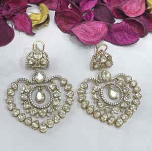 Impresionantes Pendientes de Moissanita con Acabado Dorado de la Mejor Calidad, Estilo Tradicional, Colección para Bodas, para Mujeres y Niñas - Product Image 1