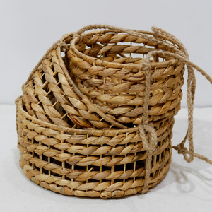 Macetas colgantes Artex Dong Thap hechas con resina algas marinas y jacinto de agua artesanías decorativas hechas a mano de Vietnam - Product Image 2