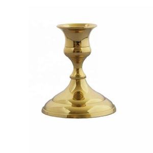 เชิงเทียนทองเหลืองทันสมัยที่มีแก้วสีทองเรียบง่ายที่วางชาแสงหนักของแข็งตกแต่งบ้าน - Product Image 1