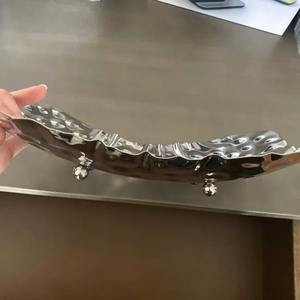 Elegante cuenco de metal moderno decorativo hecho a mano para eventos, cuenco de mercado de exportación, uso doméstico, fiestas, hoteles, mayorista de Bangalore - Product Image 3