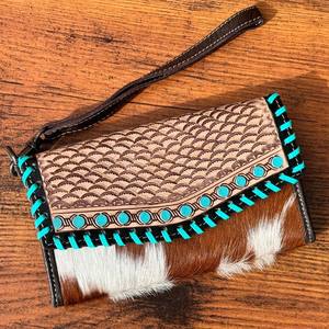 กระเป๋าคลัทช์หนังวัวสำหรับงานแกะสลักมือสไตล์ตะวันตกสีเทอร์ควอยส์ทันสมัย - Product Image 2