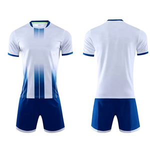 Uniformes de Fútbol Sublimados de Secado Rápido de Alta Calidad, Equipaciones de Fútbol con Logotipo Personalizado, Manga Corta, Diseño Sólido - Product Image 3