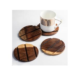 Posavasos de madera natural con diseño de sombra oscura para el hogar a un costo más bajo Posavasos de taza de té tallado en madera hecho a mano - Product Image 3