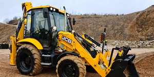 Chargeuse-pelleteuse sur roues JCB 4CX de haute qualité, capacité nominale de 45 tonnes, roulement de moteur, équipement de construction très demandé, vente en gros - Product Image 6