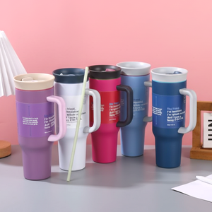 Vaso Térmico de Viaje de 1175ml con Asa y Popote, Botella de Agua de Gran Capacidad con Aislamiento al Vacío, Rendimiento Térmico Frío, Agarre Ergonómico - Product Image 3