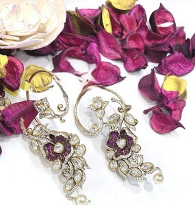 Bijoux ethniques de haute qualité, finition or, style traditionnel, pierres, boucles d'oreilles, collection de bijoux de mariage pour femmes et filles - Product Image 1