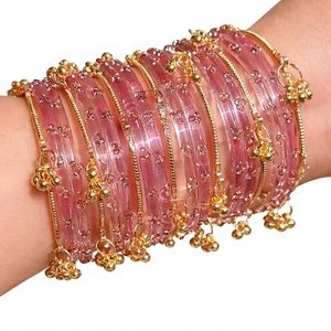 Ensemble de bracelets Churiyan en perles de verre multicolores plaqués or de qualité supérieure, finition ombrée, accents scintillants, couleurs personnalisées, traditionnels - Product Image 1