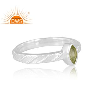 แหวนพลอยเพอริโดธรรมชาติเงินสเตอร์ลิงเครื่องประดับดีไซน์ตามสั่งสำหรับเป็นของขวัญสำหรับผู้หญิง - Product Image 4