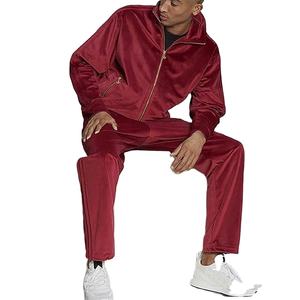 Survêtement Homme Personnalisé de Haute Qualité, Ensemble 2 Pièces Uni avec Fermeture Éclair et Deux Poches Latérales, par RSW - Product Image 3