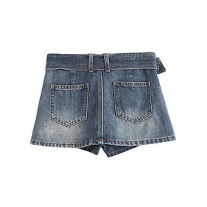 กางเกงยีนส์เอวสูงสำหรับผู้หญิง กระโปรงสั้นสีตามสั่ง เป็นมิตรกับสิ่งแวดล้อม สไตล์ Y2K ลายเรียบ ทรงตรง สำหรับฤดูร้อน - Product Image 3