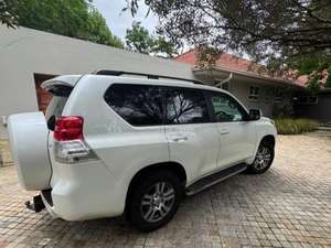 TOYOTA LAND CRUISER PRADO 4.0 VX 2010 USADO, VOLANTE A LA IZQUIERDA/DERECHA - Product Image 3