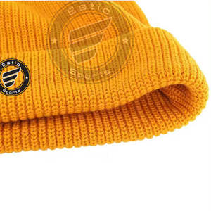 Último nuevo y elegante gorro liso personalizado gorro cálido gorros a granel diseño de logotipo personalizado cómodo de alta calidad - Product Image 3