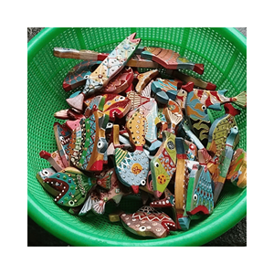 การตกแต่งที่เป็นเอกลักษณ์มีสีสันด้วยเทรนด์ร้อนแรง3D ไม้แกะสลักรูปปลาที่แขวนงานฝีมือตกแต่งจากเวียดนาม - Product Image 1