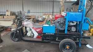 Hongrun 325m kernboorinstallatie met automatische mobiele waterputboorfunctie, dieselmotor en 24V kerncomponenten - Product Image 6