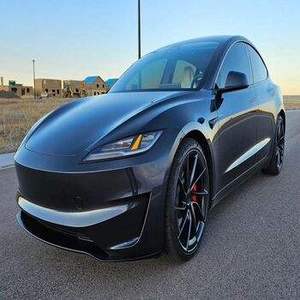 รถซีดานไฟฟ้าสมรรถนะสูง ปี 2024 |   มอเตอร์คู่ขับเคลื่อนสี่ล้อ |   แบตเตอรี่ 90-110 กิโลวัตต์ชั่วโมง |   ระยะทางไกล 601-700 กม. |   การชาร์จรถยนต์ไฟฟ้าแบบเร็ว |   50-100 กิโลวัตต์ - Product Image 5