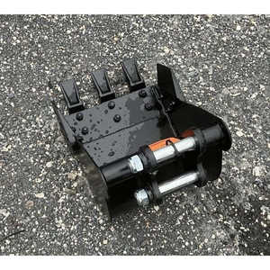 Attache pour mini-excavatrice AGT 12 de 1 tonne avec dents en acier de 25 mm pour excavatrices de 30 tonnes - Product Image 3