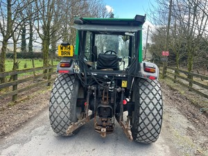 Tractor a pie Vaaltra 22HP Cummins Engine Excelente estado Ruedas de hierba Enlace delantero PTO Tractor súper pequeño para derecha - Product Image 5