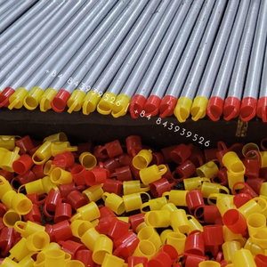 Vente en gros de bâtons de balai en bois d'eucalyptus avec manche de vadrouille en PVC Câble d'extrémité argenté Bâton Escoba Article ménager Balais et pelles à poussière - Product Image 3