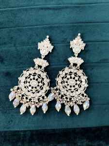 Impresionante diseño de perla de piedra de sombra tradicional con pendiente de joyería de moda Chapado en sombra para mujer - Product Image 2