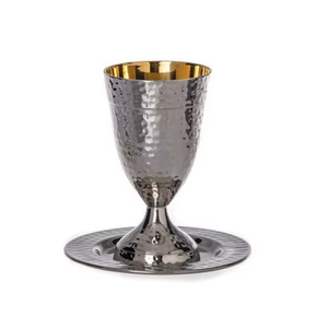 Le verre à vin martelé en acier inoxydable le plus tendance avec plaque martelée touche dorée à l'intérieur pour le festival juif - Product Image 1