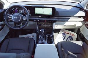 Offre Spéciale : Occasion à saisir ! Véhicule d'occasion KIA Carnival EX FWD 2024 - PRÊT À EXPÉDIER - Product Image 2