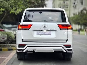 Toyota Land Cruiser 300 3.5 V6 ZX (Volante a la Derecha) Usado 2024 en Venta, 6 Asientos, Cuero, Cámara Trasera, Emisión Euro III, 8L - Product Image 6