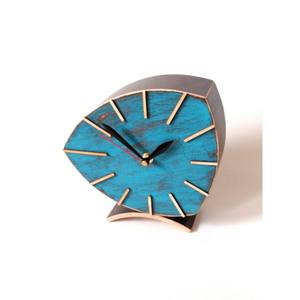 Horloge tendance ajoute une touche décorative subtile sans envahir l'espace, la fabrication robuste garantit une longue durée de vie. - Product Image 4