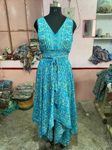 เดรสแมกซี่โบฮีเมียนสุดชิคพิมพ์ลาย Paisley สีเขียวน้ำเงินและชายเสื้อไม่สมมาตรเหมาะสำหรับเทศกาลฤดูร้อนและสไตล์ลำลองในชีวิตประจำวัน - Product Image 3