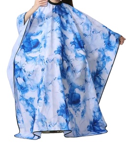 Cape de salon en polyester imperméable de qualité supérieure, disponible en plusieurs couleurs vives et neutres - Product Image 1