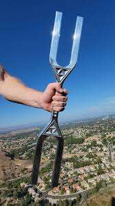 Diapason géant avec clé DnA D288hz & A432hz avec marteau - Product Image 5