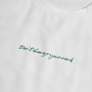 T-shirt en mélange de coton et de polyester pour hommes Autocollant avant et arrière conçu pour une silhouette moderne qui flatte tous les types de corps - Product Image 3