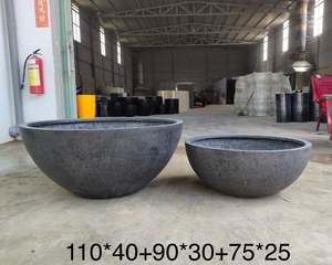 Tulipe Linh — planteur noir en fibre de verre, vente en gros, décoration intérieure et de jardin - Product Image 5