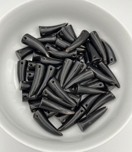 Broches de Cuerno Auténtico - Estilo Moderno Ecológico Personalizable con Técnica Cruda para Tejer Chaquetas y Abrigos de Cuerno por Tradebit - Product Image 4