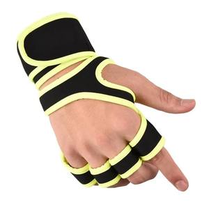 Logo personnalisé de haute qualité Vente en gros par bon fabricant nouveau style Meilleur matériel Avec des tarifs bon marché pour les gants de fitness gym Meilleur tarif - Product Image 3