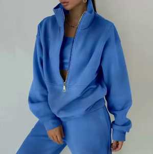 Survêtement en velours réfléchissant avec strass pour femme 2026, logo personnalisé, survêtement en velours imprimé, jogging pour l'hiver - Product Image 4