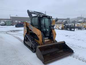 2016 Case TR270 Skid Steer Loader - Compact, économe en carburant et polyvalent - Product Image 2