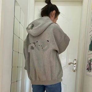 ราคาโรงงาน คุณภาพสูง เสื้อฮู้ดดี้และเสื้อสเวตเชิ้ตผู้ชายผ้าฝ้าย 100% สำหรับฤดูหนาว สไตล์วินเทจแนวสตรีทแฟชั่น สำหรับผู้ชายและผู้หญิง - Product Image 4