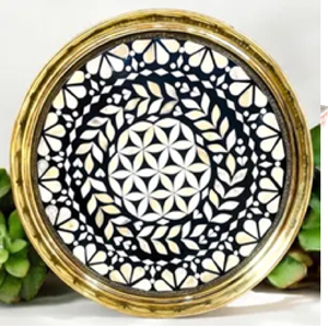 Plateau de service luxueux en os incrusté, fabriqué à la main, parfait pour la cuisine, au design élégant, à prix de gros, en provenance d'Inde. - Product Image 2