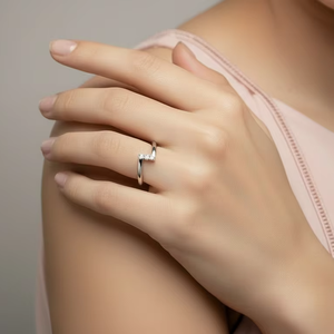 Anillo de mujer moderno y minimalista con banda de diamantes cruzados para bodas, fiestas, aniversarios, regalos, celebraciones románticas - Product Image 5