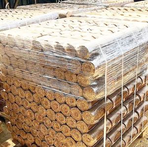 Briquettes de bois, combustible biomasse, diamètre 100 mm, pour chauffage industriel. - Product Image 5